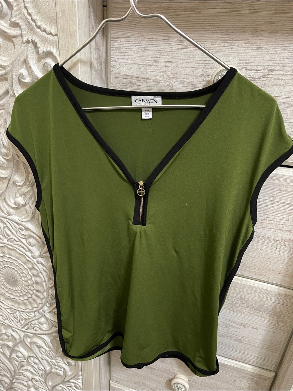 Carmen Marc Valvo Olive Green Short Sleeve Zip Top with Black Trim